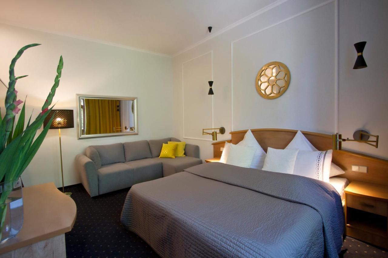 Hotel Bugatti - Wroclaw — Photos 3